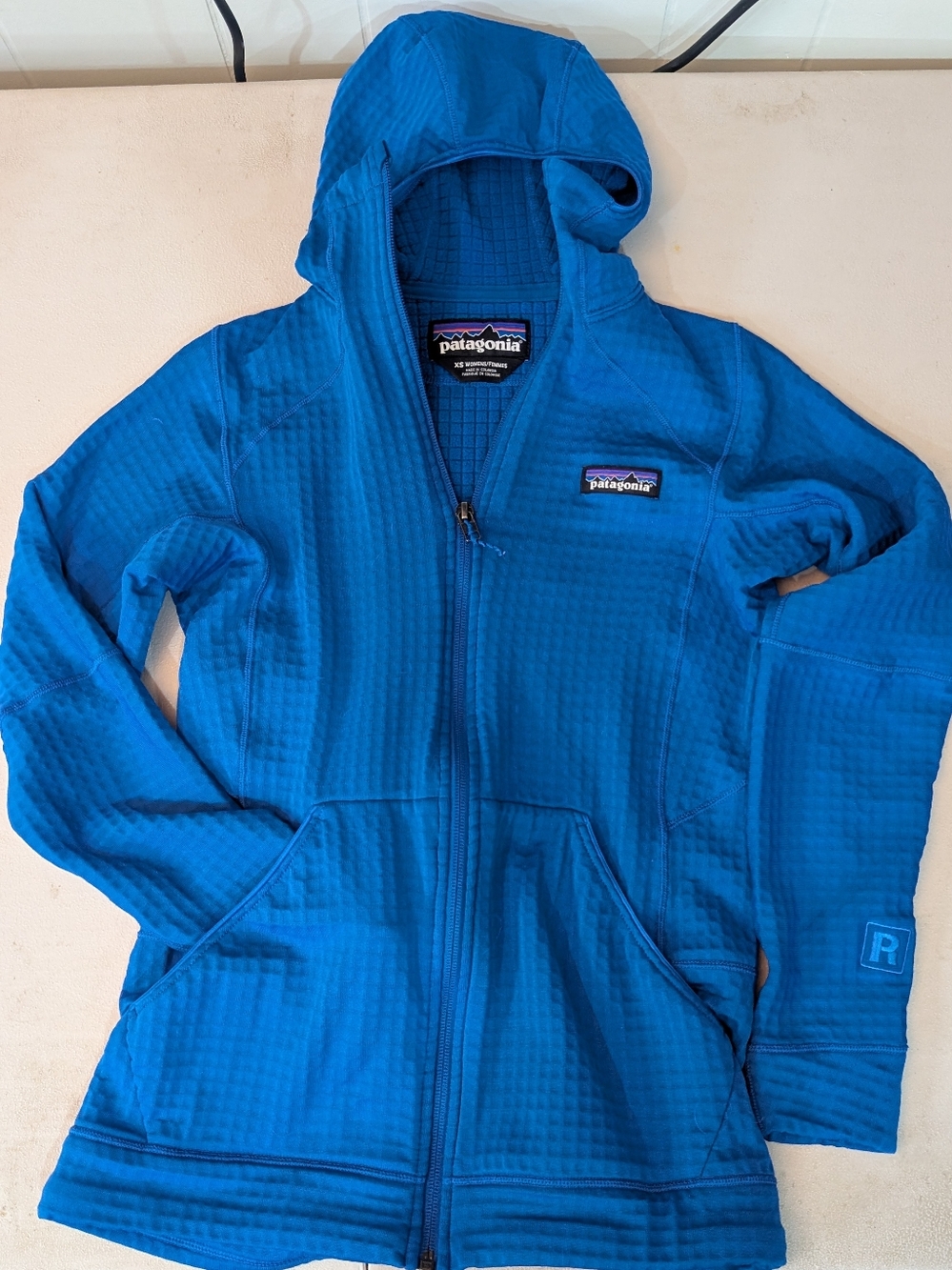 Woman's Patagonia R1 Fleece hoodie
